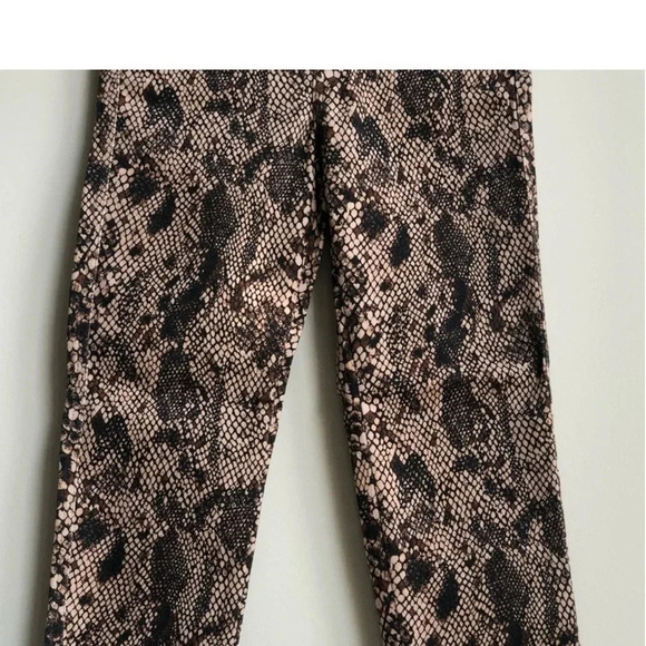 New Free People Raw trim High rise jegging jean two faced snakeskin OB1026916 - Picture 7 of 14